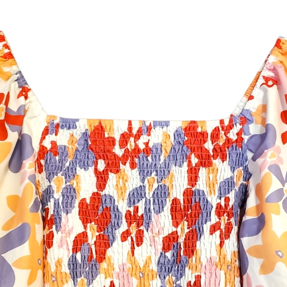 Shein Curvy Floral Smocked Crop Top NWOT - Picture 7 of 16